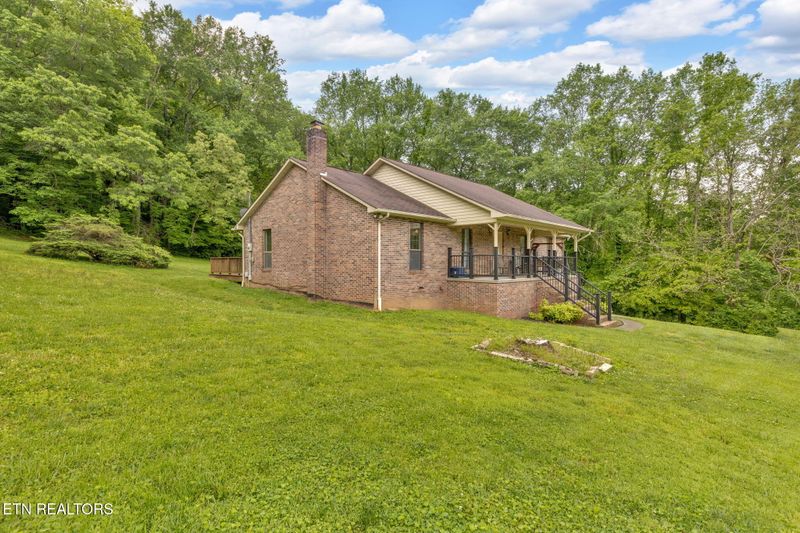 243 Bunch Ln, Clinton, TN 37716