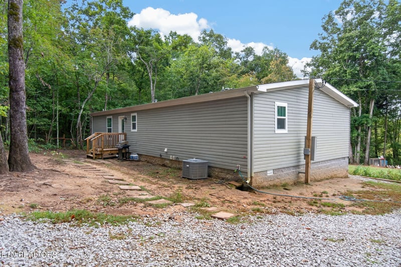 243 Cinnamon Cir, Crossville, TN 38571