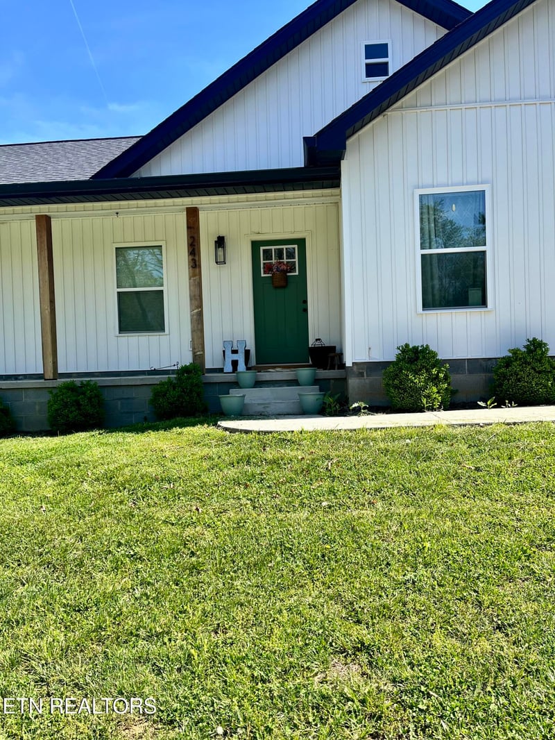 243 Lydia Way, Blaine, TN 37709