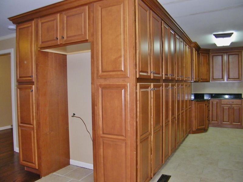 243 Outer Dr, Oak Ridge, TN 37830