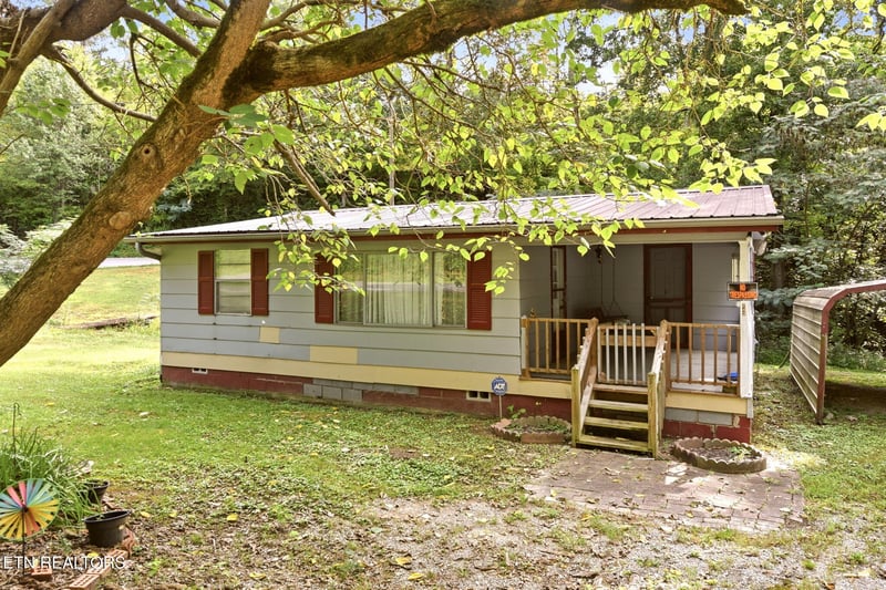243 Smith Rd, Clinton, TN 37716