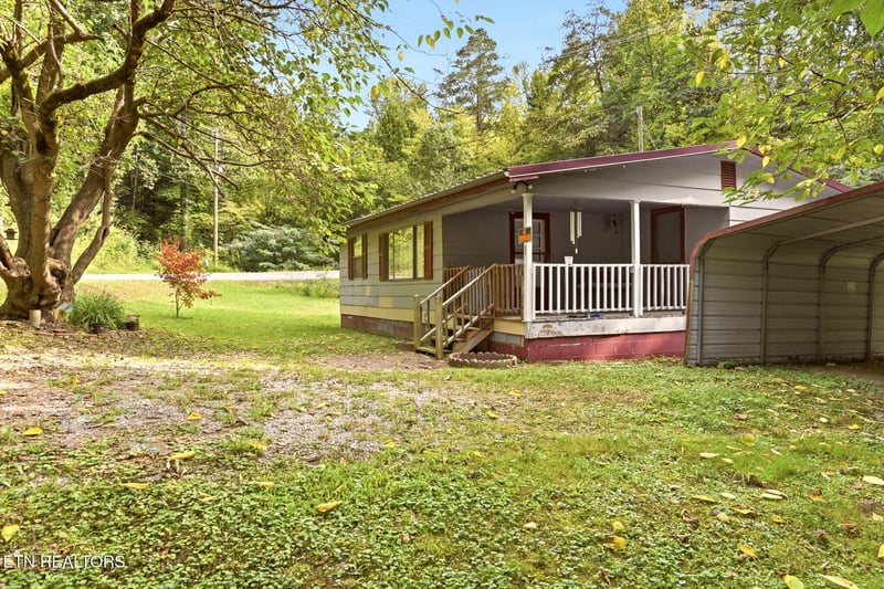 243 Smith Rd, Clinton, TN 37716