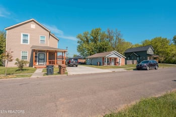 2430 Parkview Ave, Knoxville, TN 37917