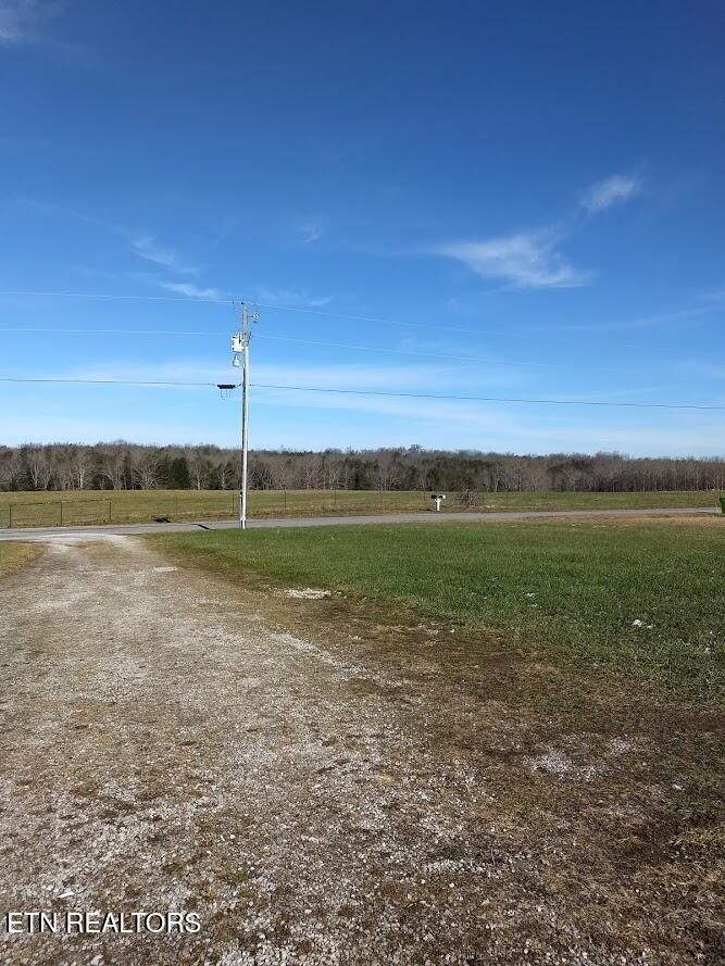 2431 Ryan Rd, Crossville, TN 38571