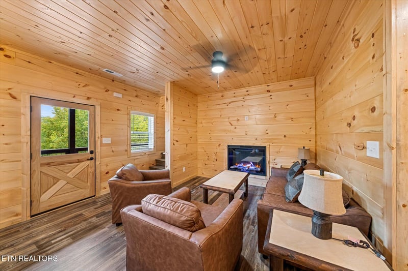 2435 Cobbler Way, Pigeon Forge, TN 37863