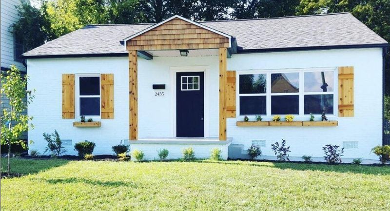 2435 E 5th Ave, Knoxville, TN 37917