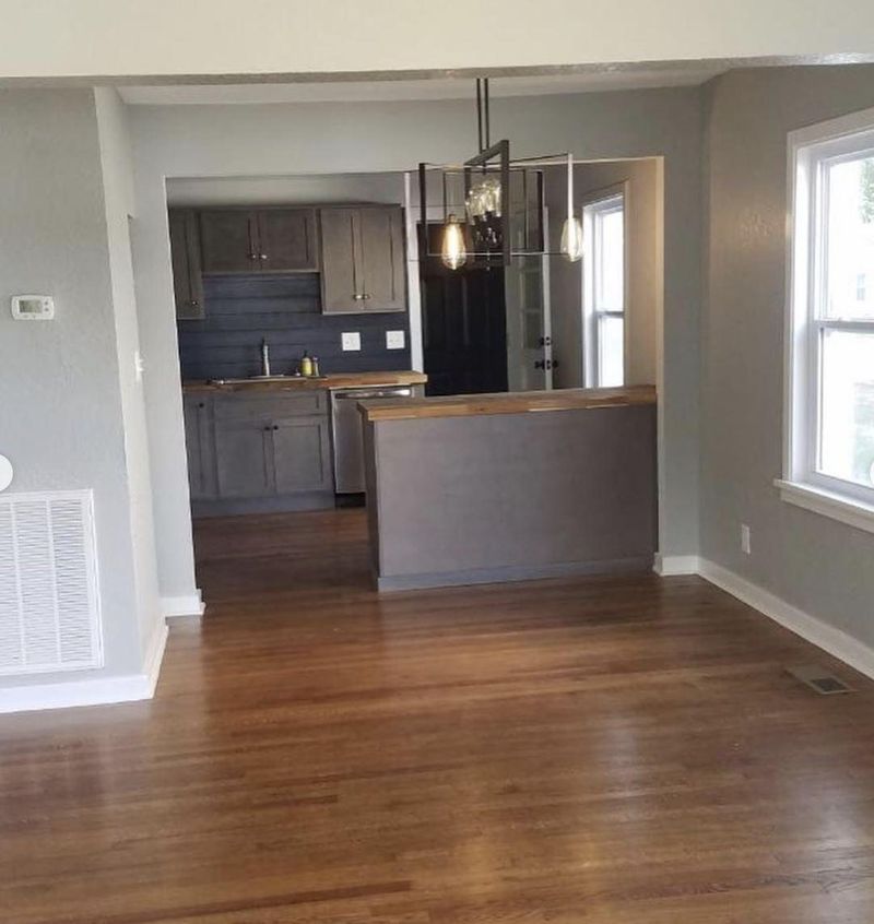 2435 E 5th Ave, Knoxville, TN 37917