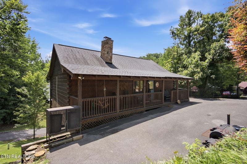 2436 Cobbler Way, Pigeon Forge, TN 37863