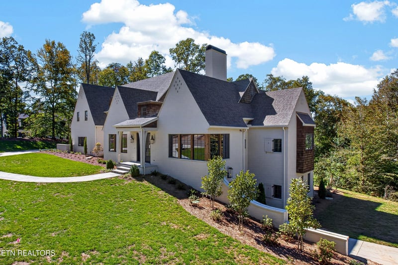 2437 Woodland Reserve Ln, Knoxville, TN 37919