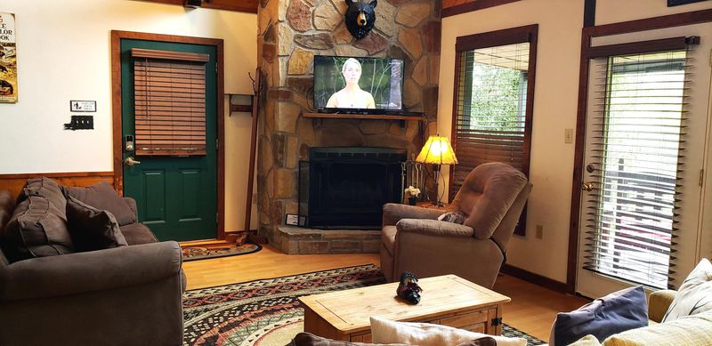2439 Burke Ave, Sevierville, TN 37876