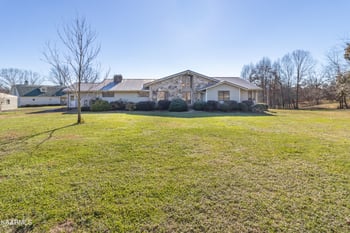 244 County Road 370, Athens, TN 37303