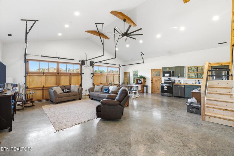 244 County Road 709, Riceville, TN 37370