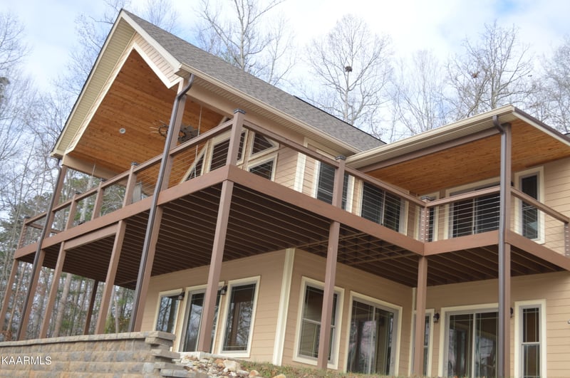 244 Hiwassee Dr, Jacksboro, TN 37757