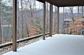 244 Hiwassee Dr, Jacksboro, TN 37757