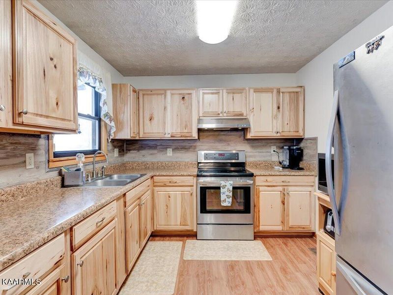 244 Kidwell Rd, Rutledge, TN 37861