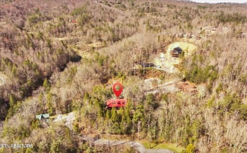 244 Palmer Rd, Gatlinburg, TN 37738