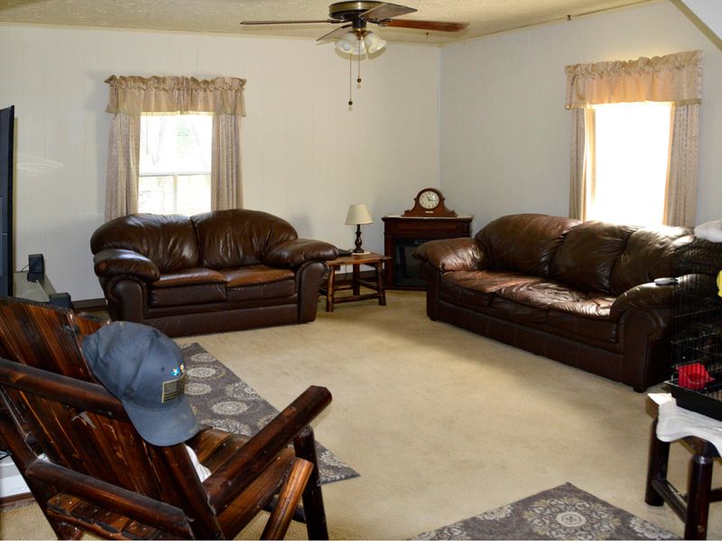 244 Sallings Rd, Luttrell, TN 37779