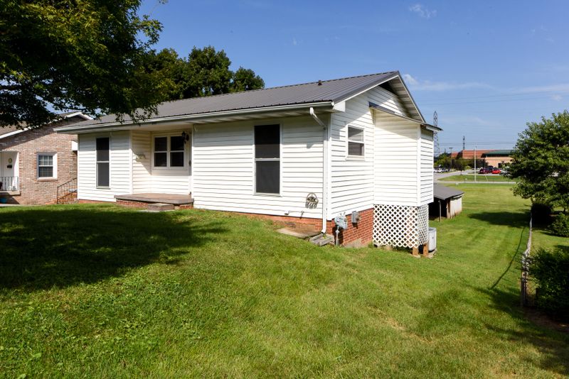 244 Telford St, Alcoa, TN 37701