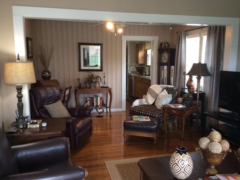 244 W Broad St, Clinton, TN 37716