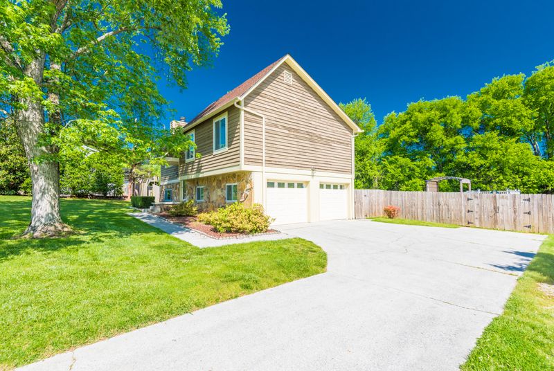 2440 Bishops Bridge Rd, Knoxville, TN 37922