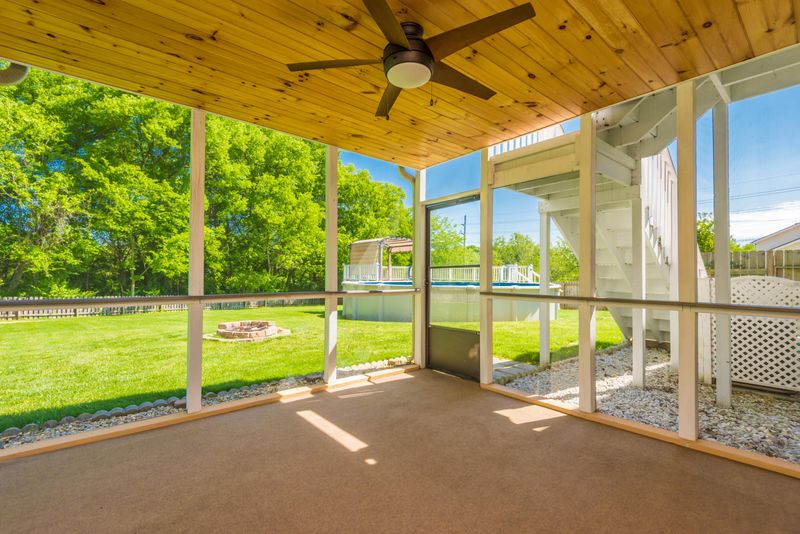 2440 Bishops Bridge Rd, Knoxville, TN 37922