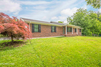 2440 Vincinda Cir, Knoxville, TN 37924