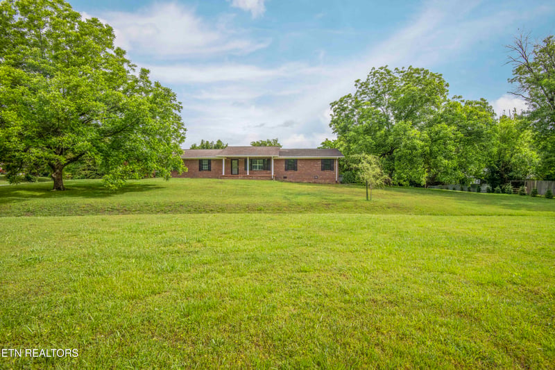 2440 Vincinda Cir, Knoxville, TN 37924