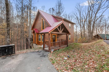 2441 Cedar Ps, Sevierville, TN 37876