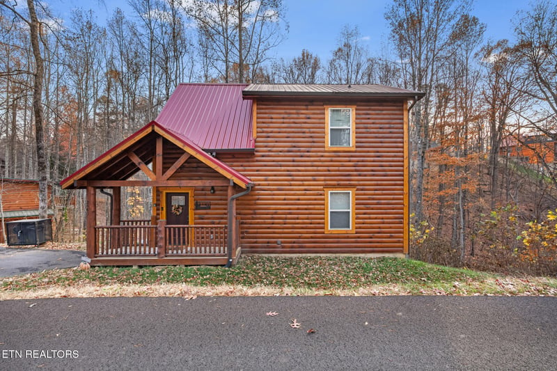 2441 Cedar Ps, Sevierville, TN 37876
