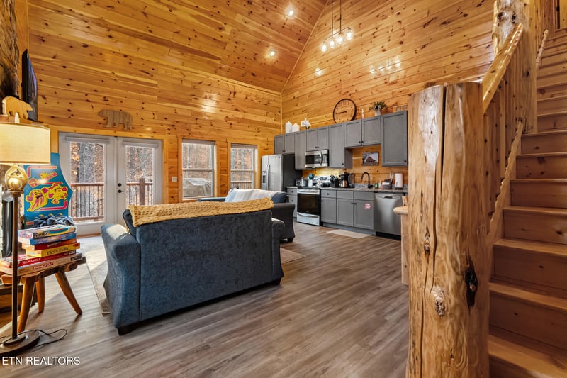 2441 Cedar Ps, Sevierville, TN 37876
