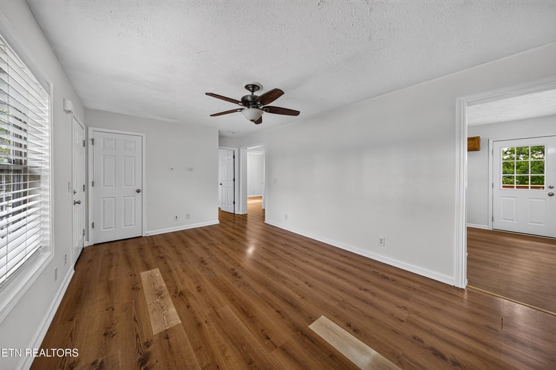 2444 Honey Grove Ln, Knoxville, TN 37923