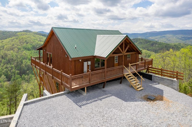 2445 Mountain Ridge Way, Sevierville, TN 37862