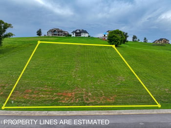 2447 Starboard Crest Rd, Morristown, TN 37814