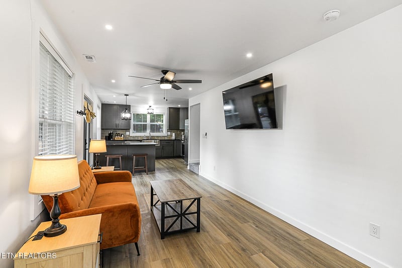 2449 Washington Ave, Knoxville, TN 37917