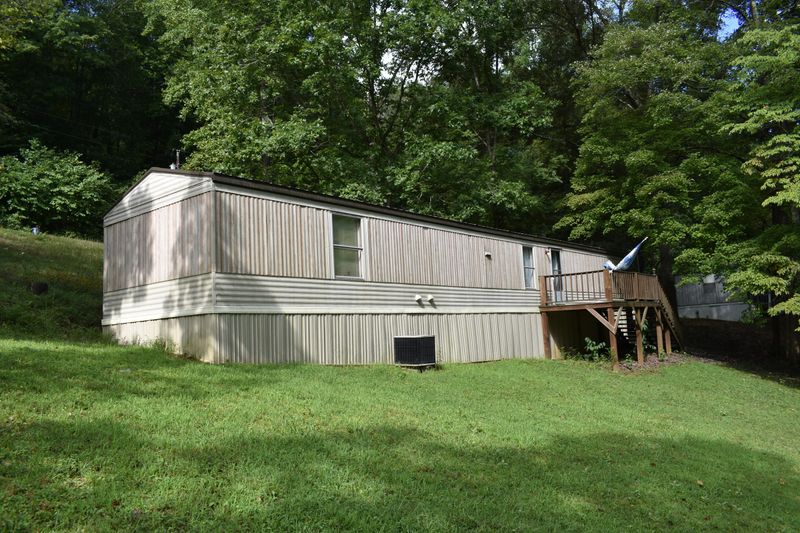 245 Blue Ridge Rd, Speedwell, TN 37870
