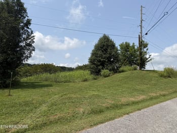 245 Cherokee Explosive Rd, Rutledge, TN 37861