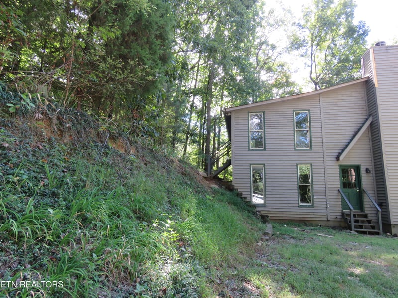 245 Eagle Ridge Dr, Philadelphia, TN 37846