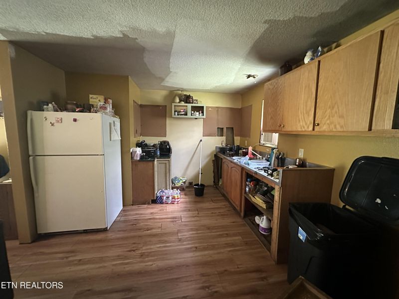 245 Elizabeth St, Crab Orchard, TN 37723