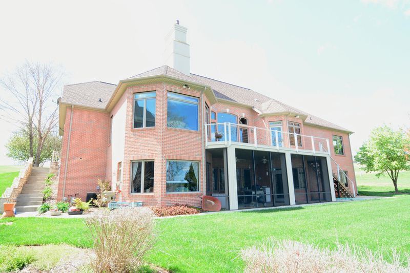245 Rock Point Dr, Vonore, TN 37885