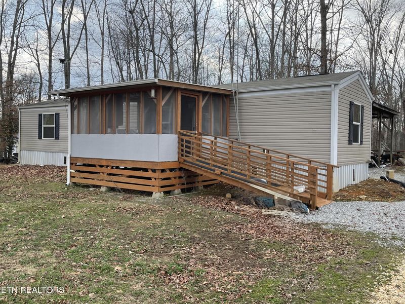 245 Short Bark Rd, Madisonville, TN 37354