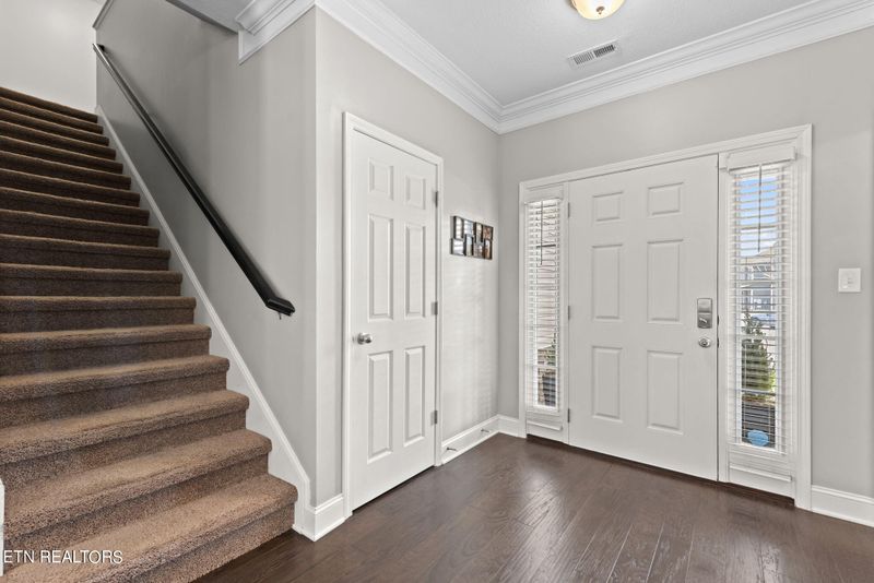 245 Whistlestop Ln, Maryville, TN 37804