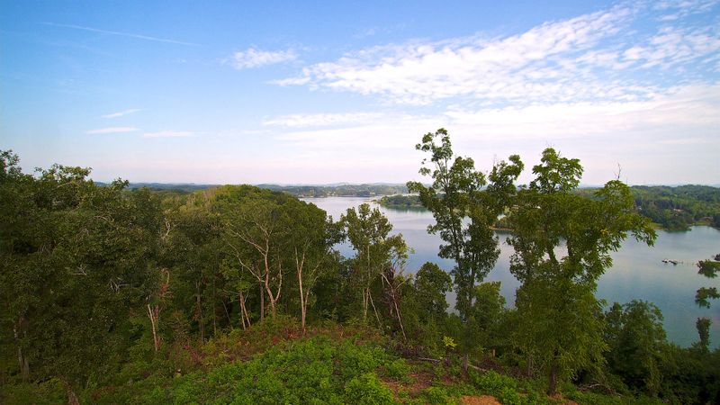 2450 Waterfront Way, Sevierville, TN 37876