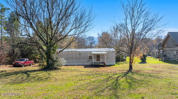 2453 Ellejoy Rd, Walland, TN 37886