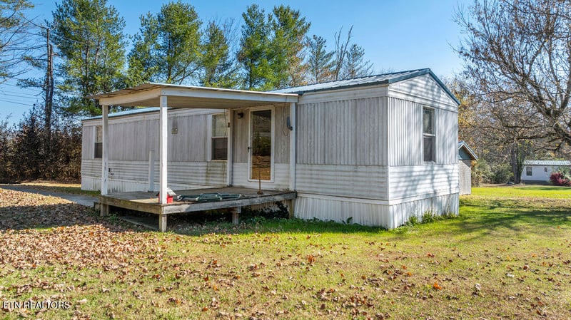 2453 Ellejoy Rd, Walland, TN 37886