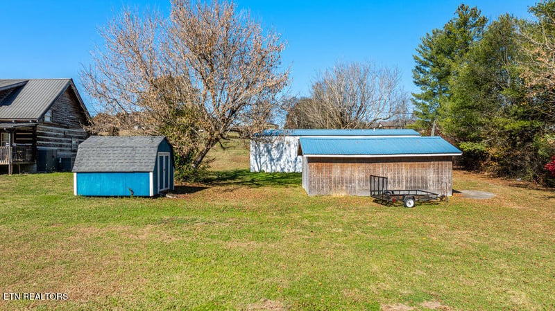 2453 Ellejoy Rd, Walland, TN 37886