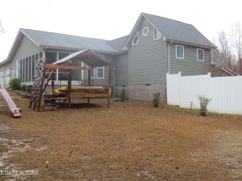 2455 Cindy St, Athens, TN 37303