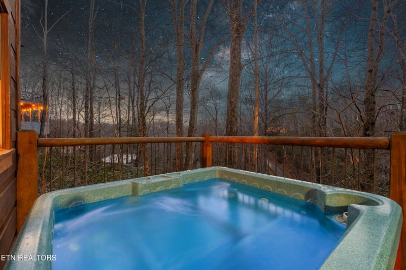 2457 N School House Gap Rd, Sevierville, TN 37876