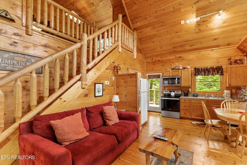 2457 N School House Gap Rd, Sevierville, TN 37876
