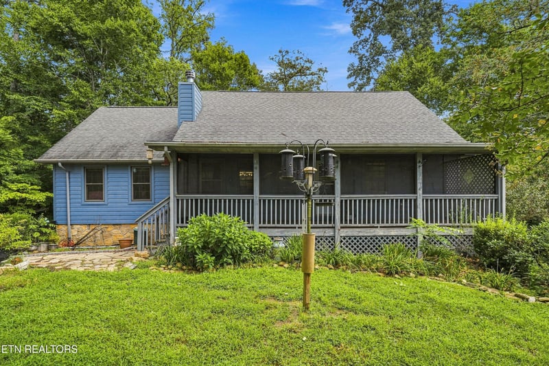 2459 Amanda Ln, Sevierville, TN 37876