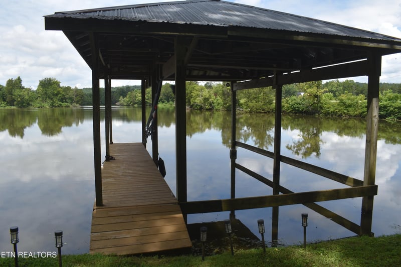 246 Anglers Cove Rd, Kingston, TN 37763